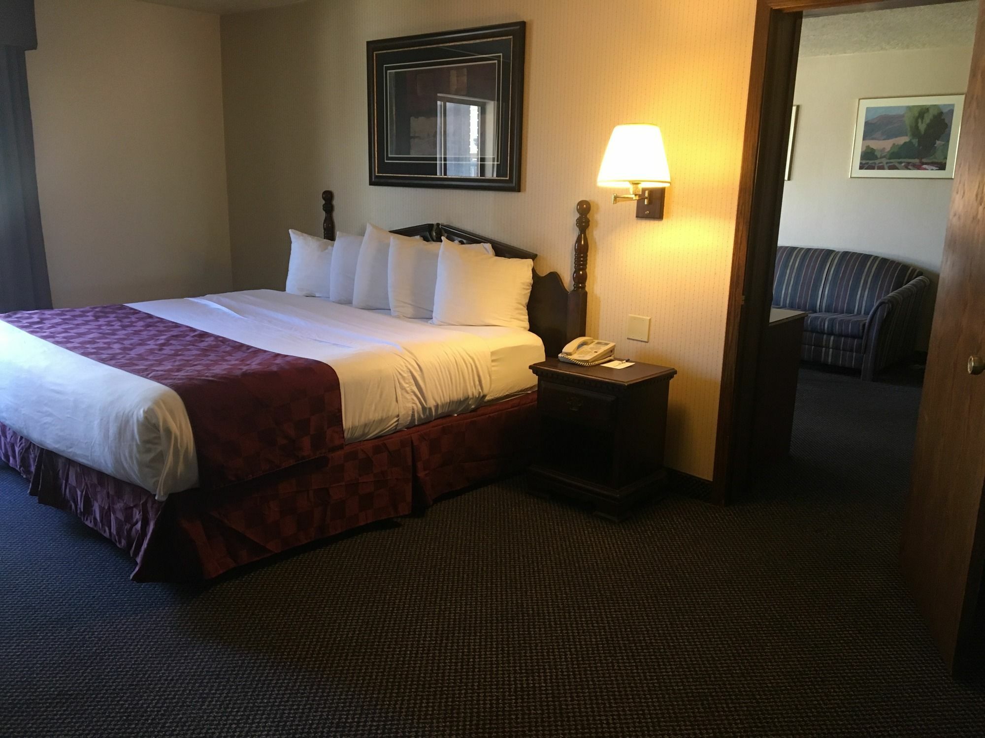 Americas Best Value Inn & Suites Ft Collins E At I-25 Fort Collins Exterior photo