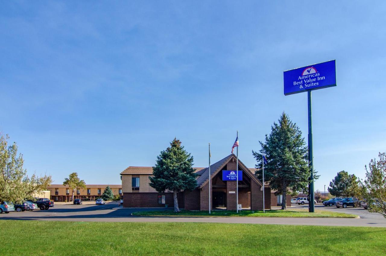 Americas Best Value Inn & Suites Ft Collins E At I-25 Fort Collins Exterior photo