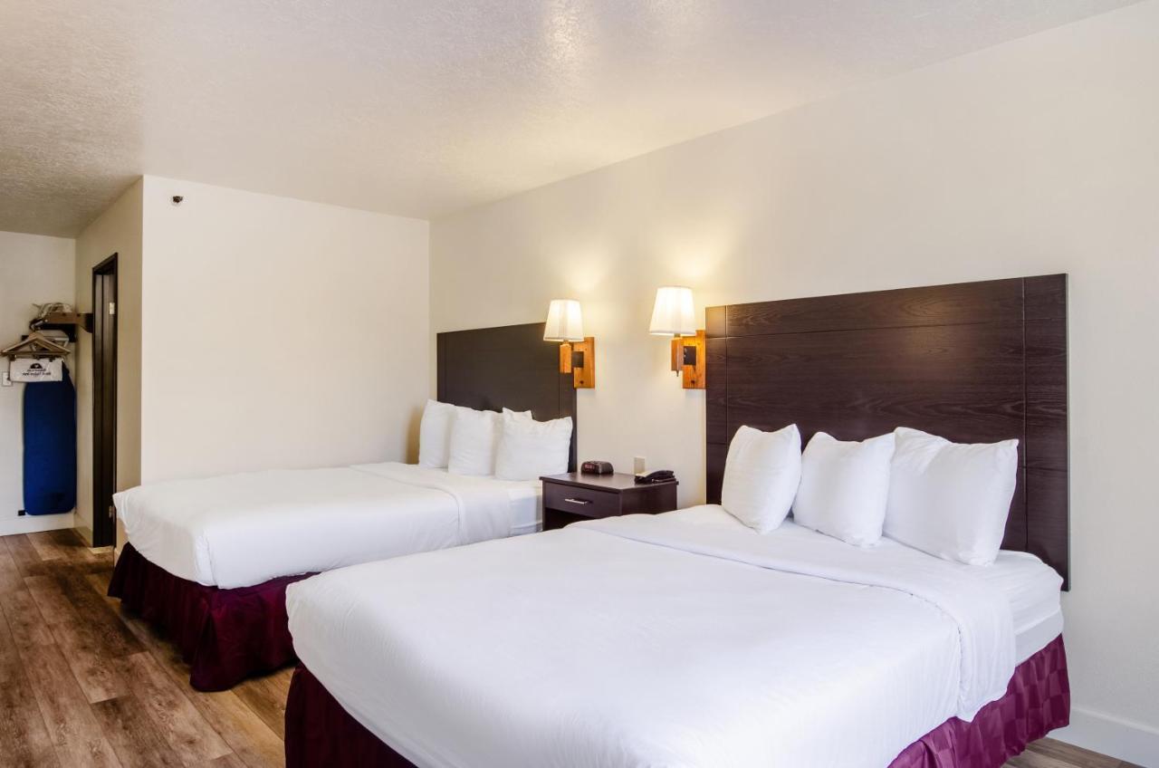 Americas Best Value Inn & Suites Ft Collins E At I-25 Fort Collins Exterior photo
